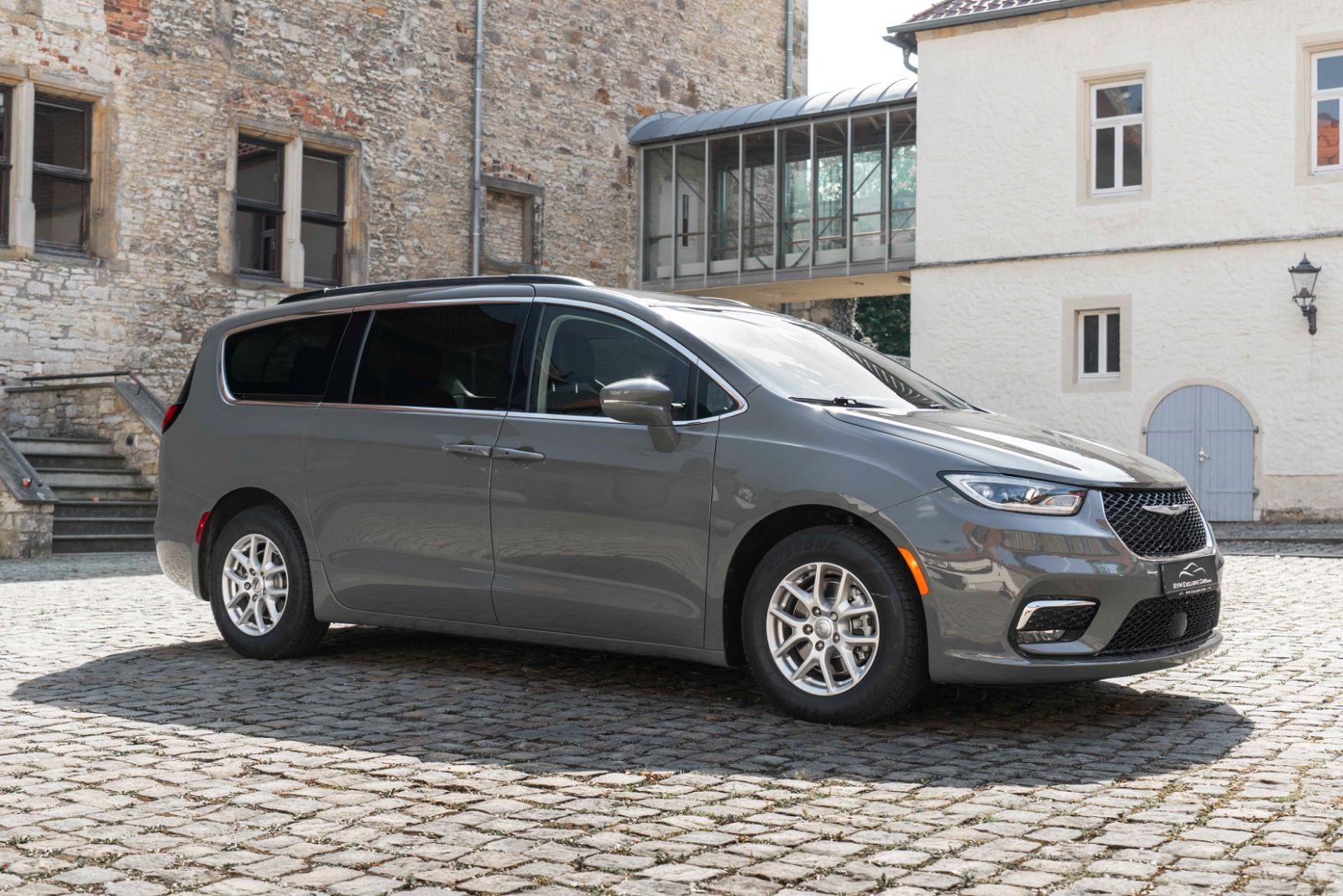 Fahrzeugabbildung Chrysler Pacifica Touring LPG ACC 360° LED TOTW CARPLAY