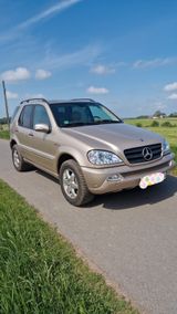 Mercedes-Benz ML 400 CDI - Mercedes-Benz ML 400 mit Diesel-Antrieb