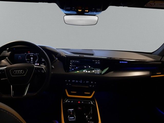 Fahrzeugabbildung Audi e-tron GT quattro Luftfed Pano Matrix HuD 21"