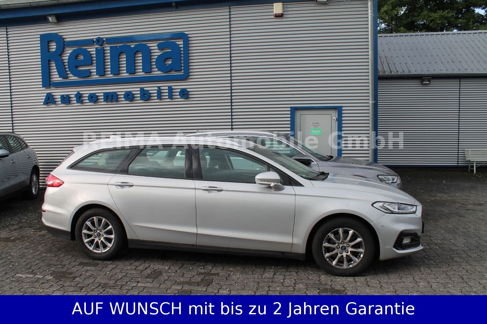 Fahrzeugabbildung Ford Mondeo Turnier, LED, NAvi, Winterpaket, PDC
