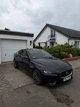 Jaguar XE D180 R-DYNAMIC SE R-DYNAMIC SE - Jaguar XE SE mit Diesel-Antrieb