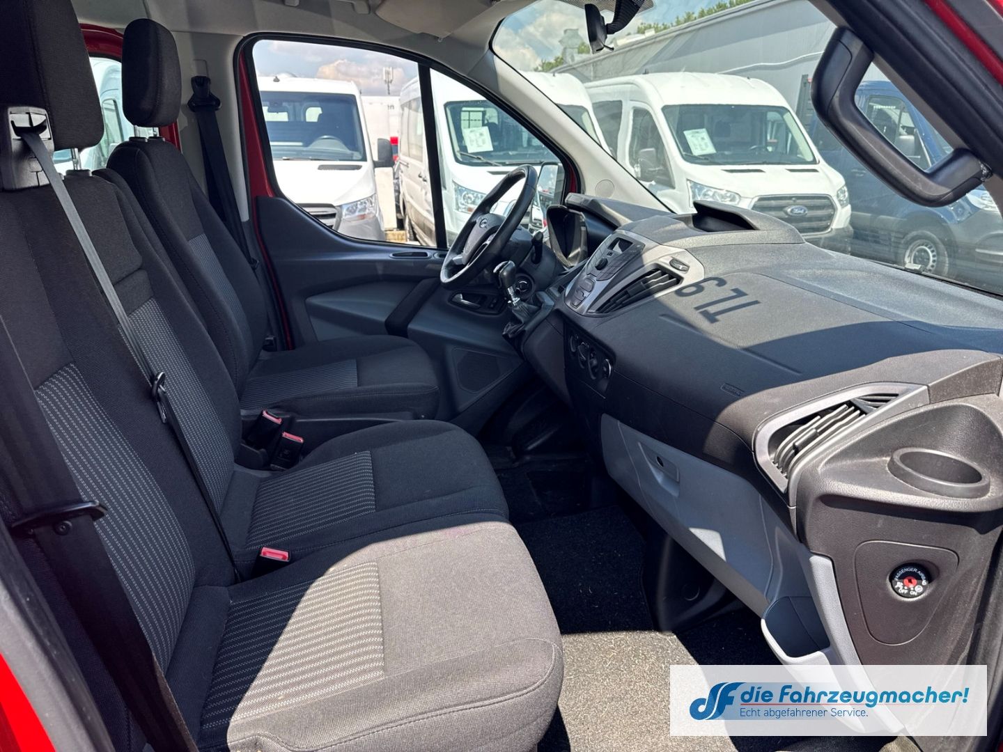 Fahrzeugabbildung Ford Transit Custom 310 L1 Trend Temp Tel.-Vorb. *303