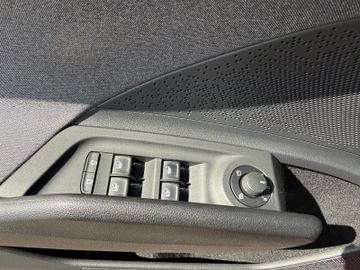 Skoda Enyaq 85 Loft+WP+AHK+LED+NAVi+Batt.-Zertifikat