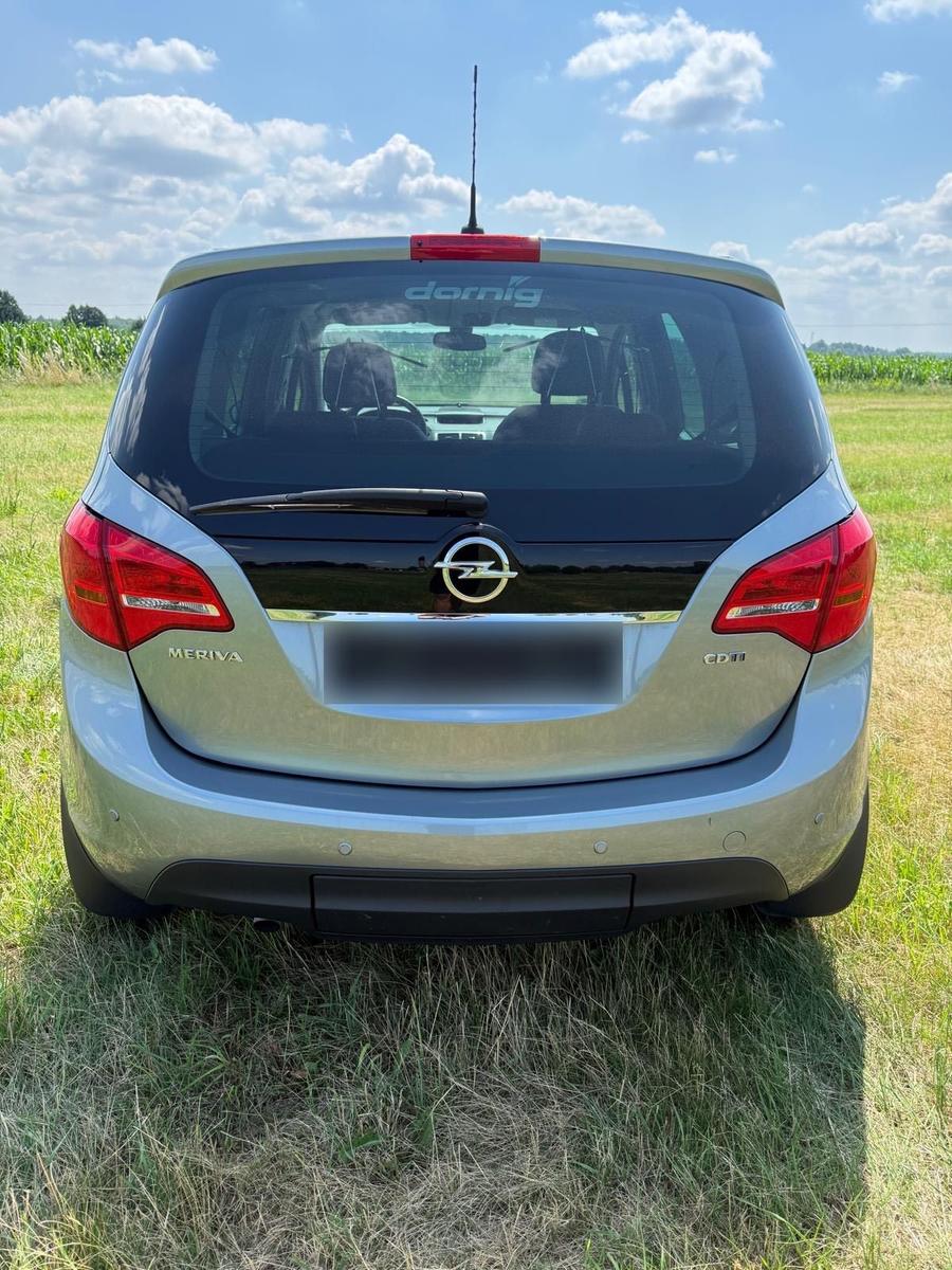 Opel Meriva 2010 — photo 6