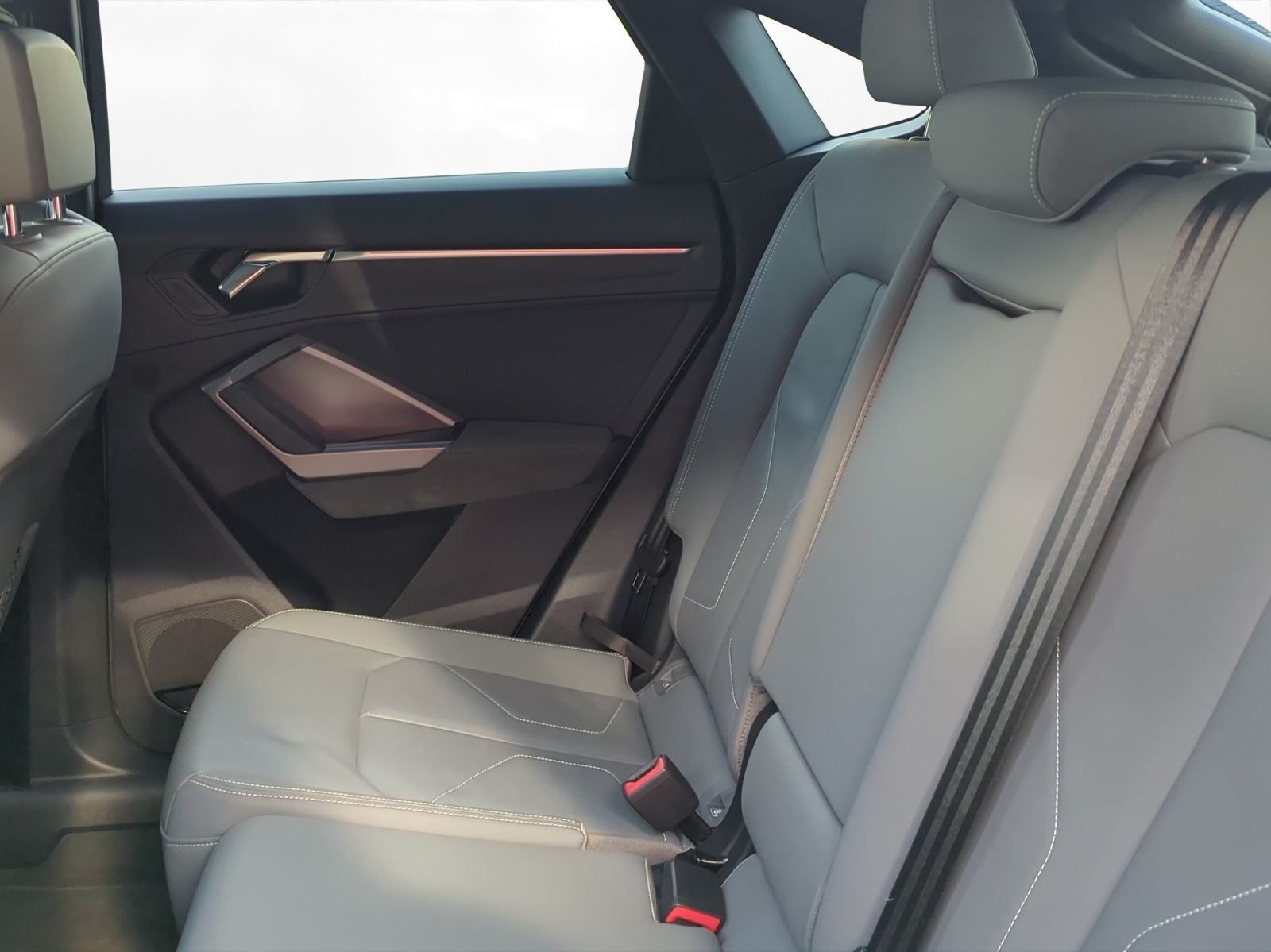 Audi Q3 Sportback 45 TFSI S-line AHK Matrix Sonos DSG foto 3