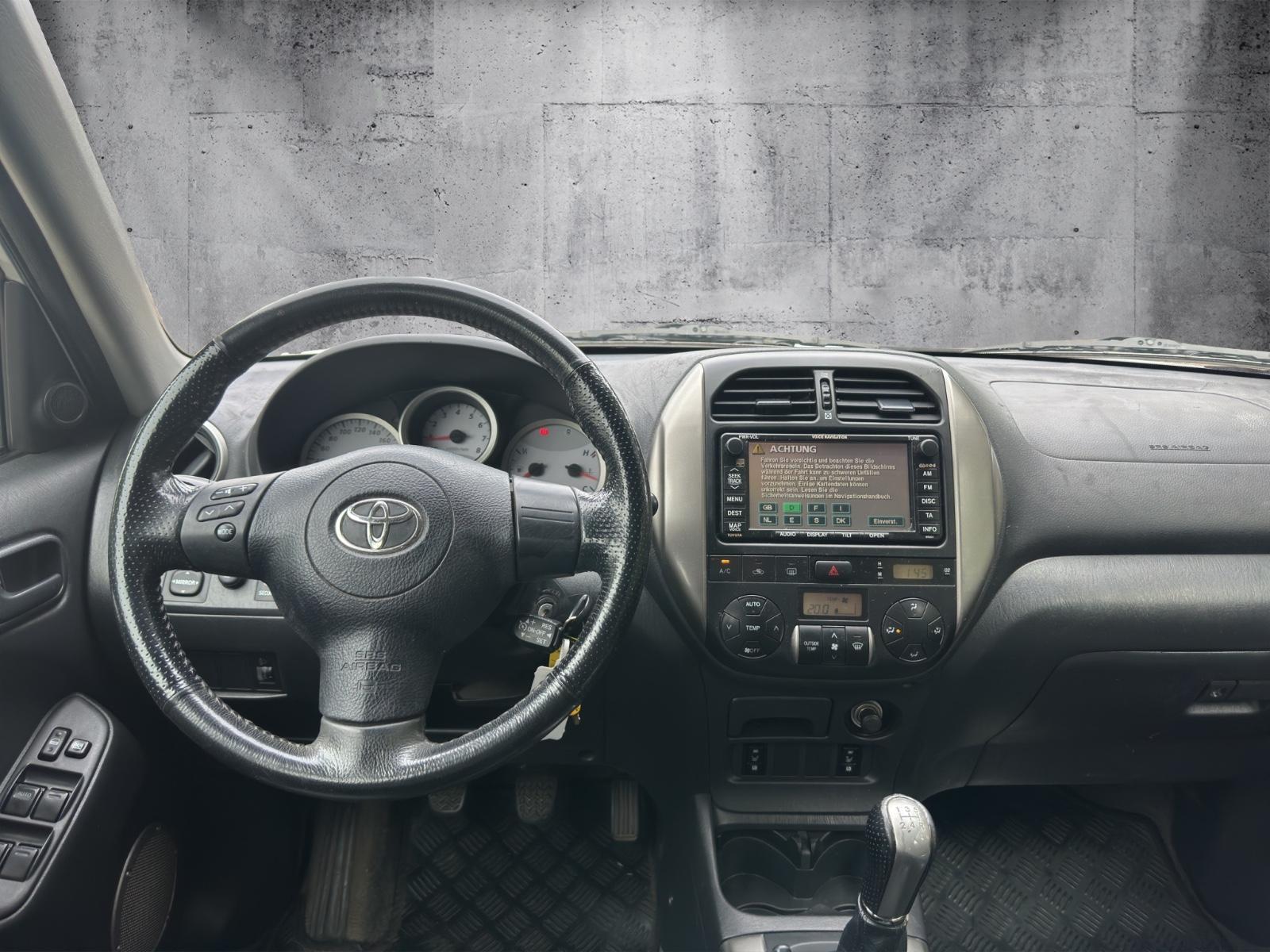 Toyota RAV4 2.0 VVT-i 150 ch 4x4 Executive • Cuir • Toit ouvrant • GPS • Clim auto • Sièges chauffants