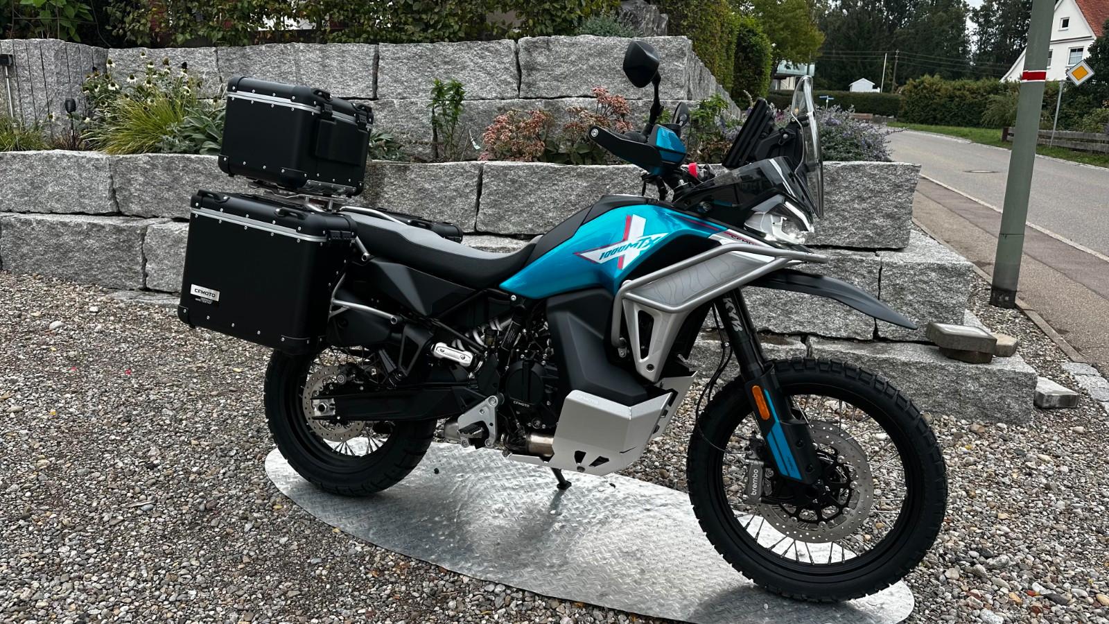CFMOTO 1000 MT-X + COMFORT! MEHR FARBEN!