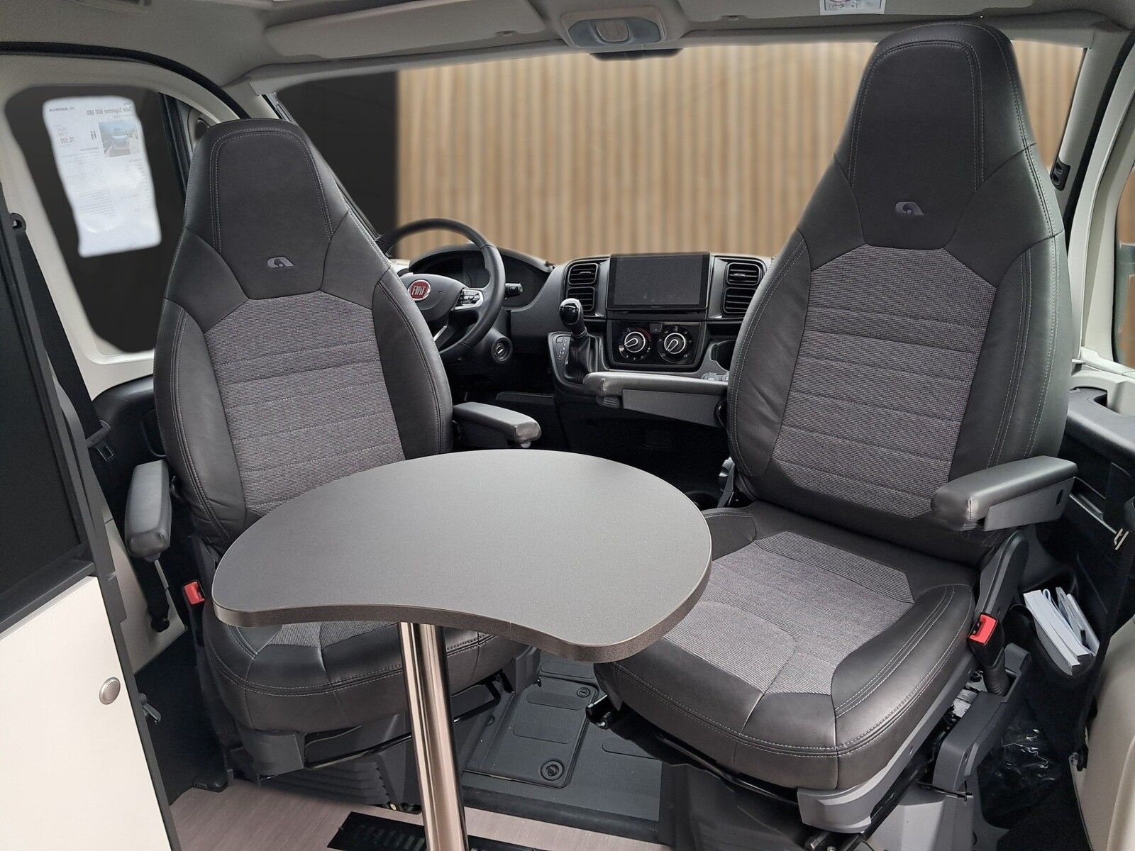 Fahrzeugabbildung Adria Twin Supreme 600 SBX Markise,AHK,Navi,RK