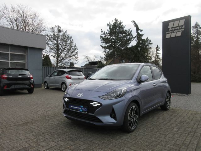 Hyundai i10 1.2 PRIME+8"-NAVI RFK TEMP S.KEY WINTERP. 16