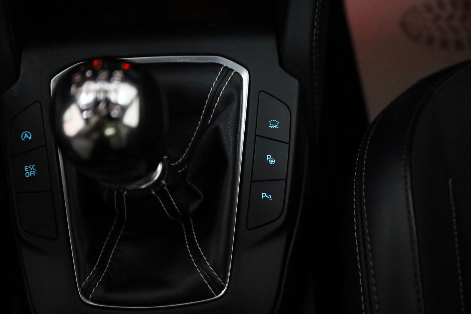 Fahrzeugabbildung Ford Focus Lim. ST,Navi,SH,HUD,Kamera,ACC,Panorama+WR