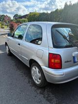 Nissan Micra verkaufen - Nissan Qashqai mit Benzin-Antrieb: Kleinwagen