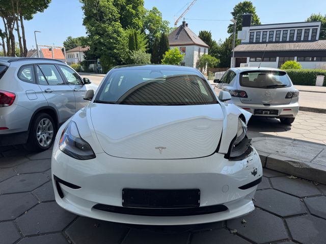 Tesla Model 3  RWD