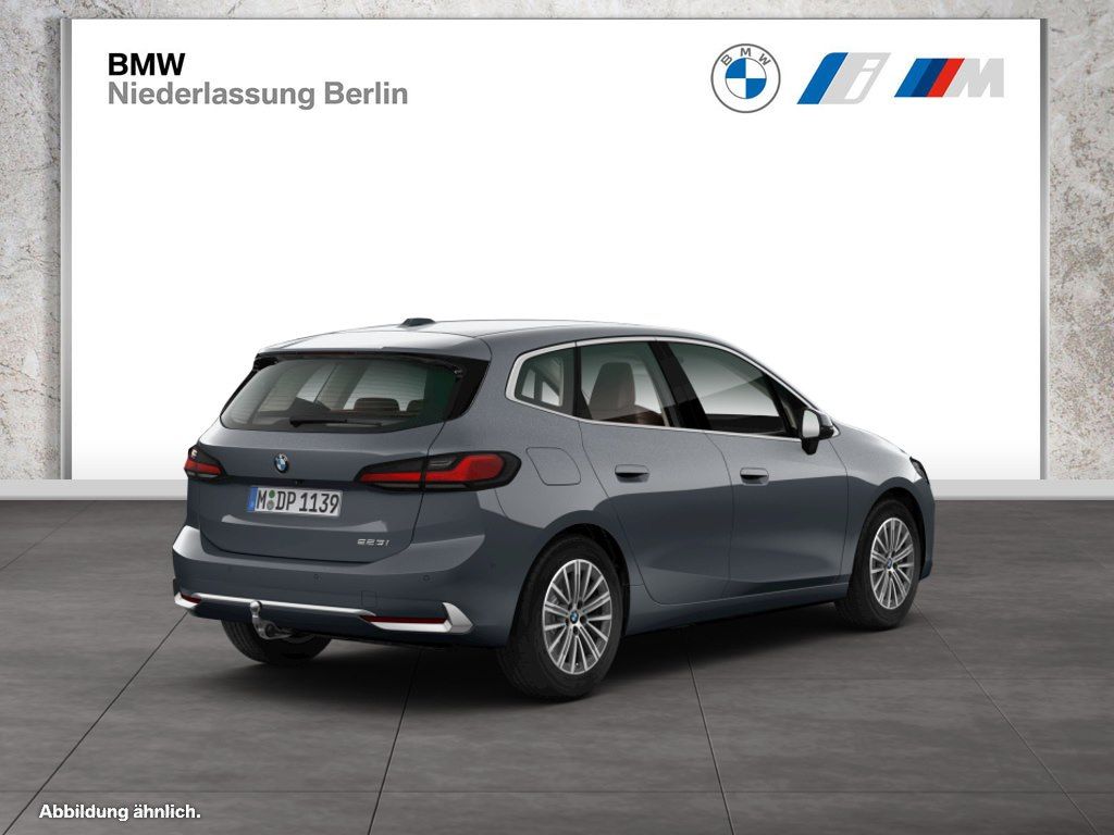BMW 223 Active Tourer - Bild 3