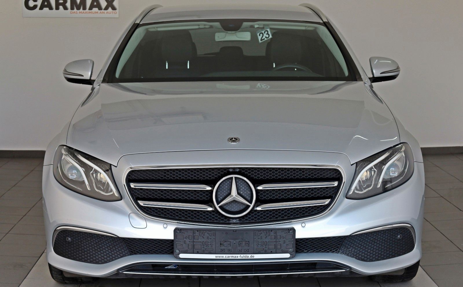 Fahrzeugabbildung Mercedes-Benz E 220d, Avantgarde, Leder,Navi,LED,SH,Kamera,AHK