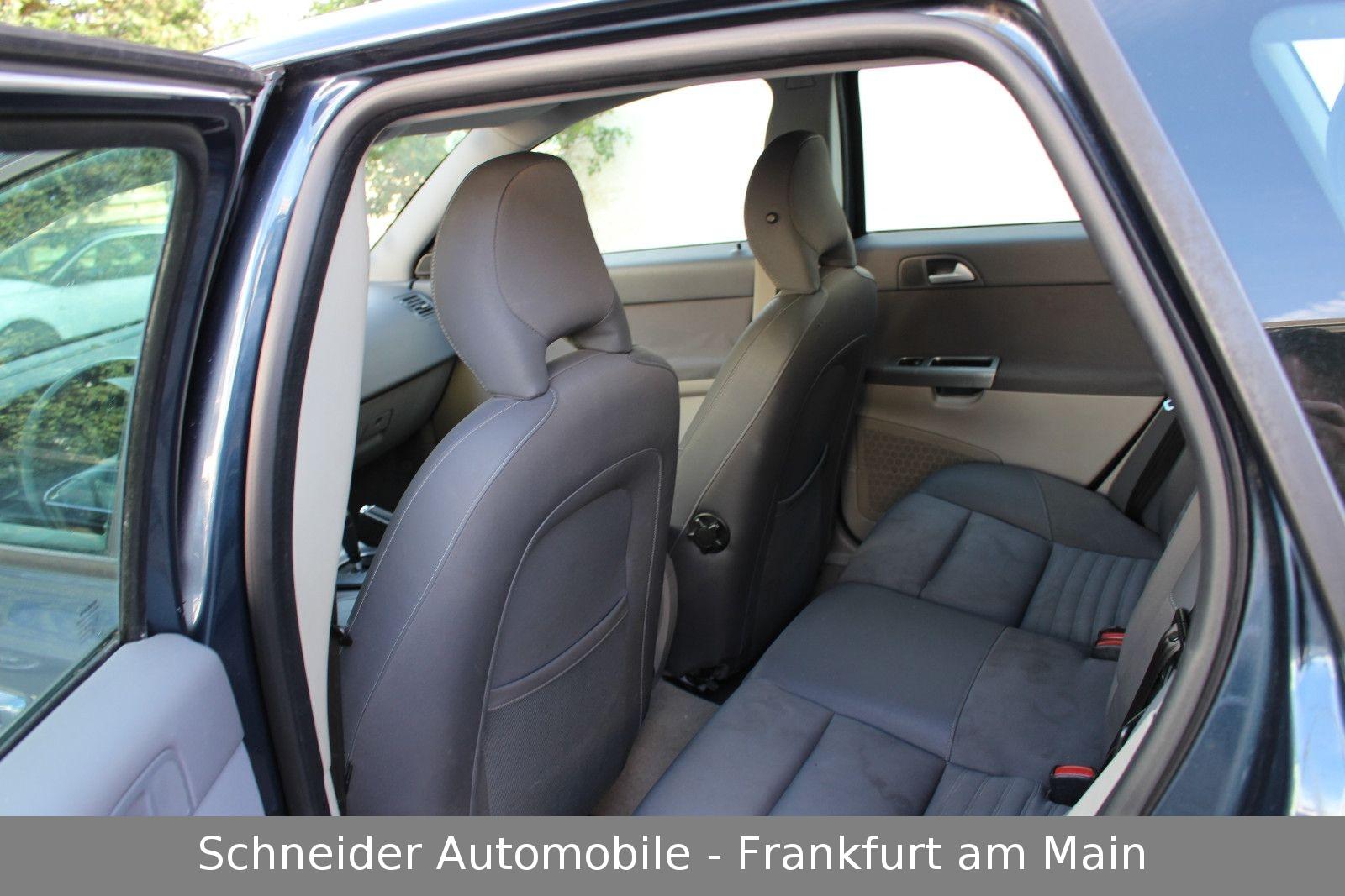 Volvo V50 2008 — photo 14