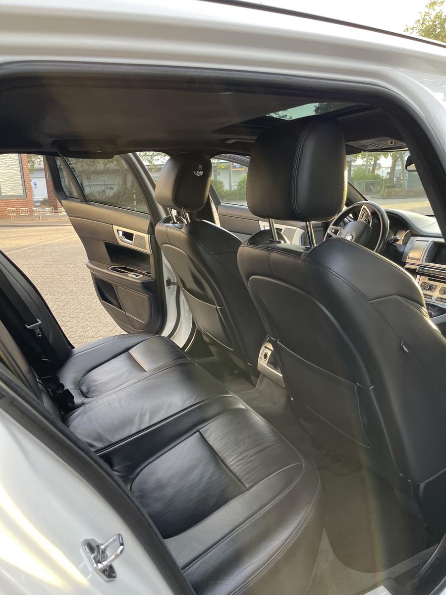 JAGUAR XF SPORTBRAKE 3.0 V6 DIESEL 241CH