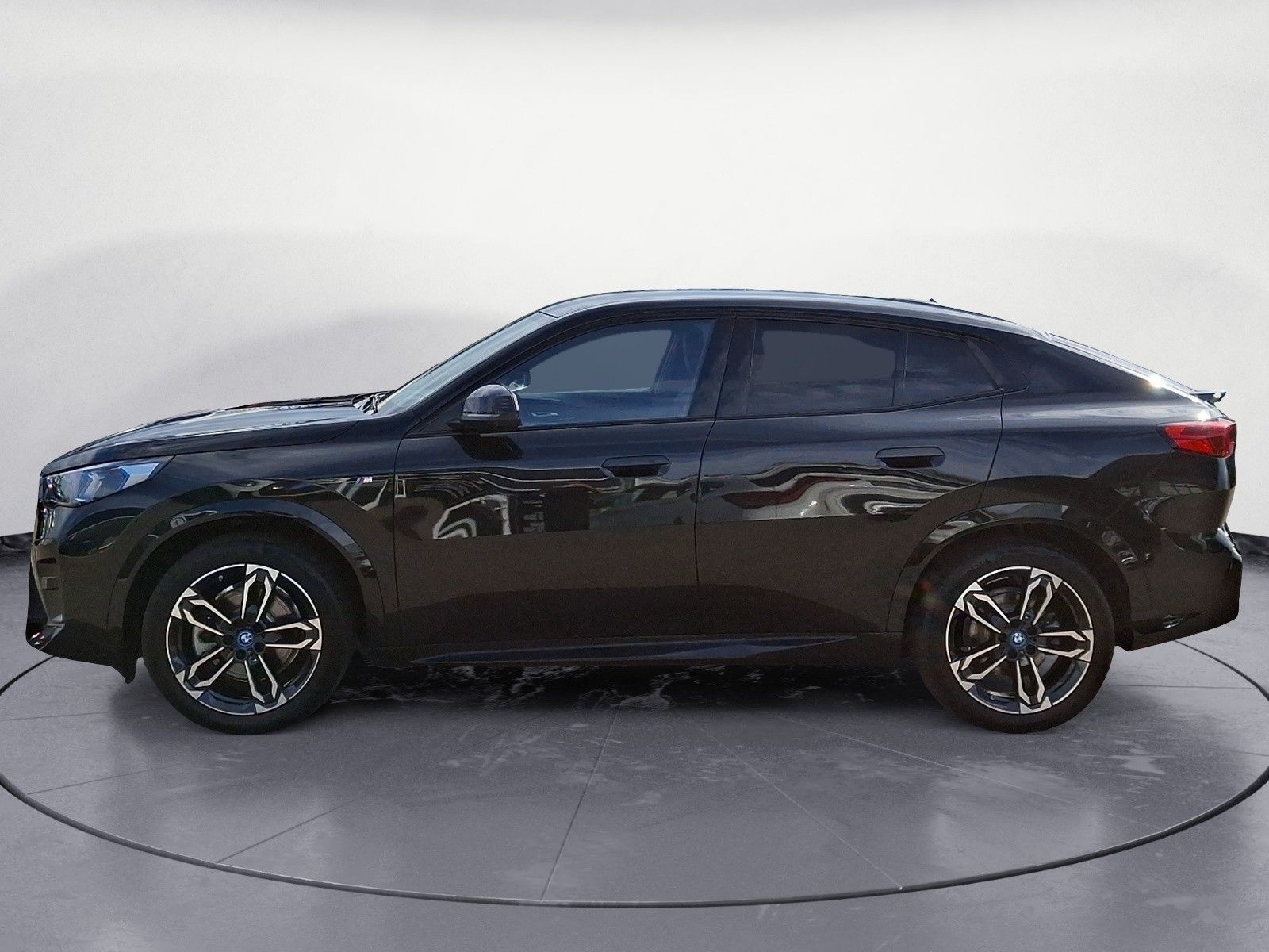 BMW ix2 xDrive30 M SPORT Driving Plus Harman Kardon  imagem 3