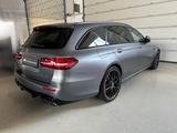 Mercedes-Benz E 63 S AMG T 4Matic+ DRIVERS TRACK PERFOR CARBON - gebrauchte Mercedes-Benz E 63 AMG aus dem Jahr 2021