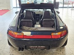 Fahrzeugabbildung Porsche 928 GTS Automatik