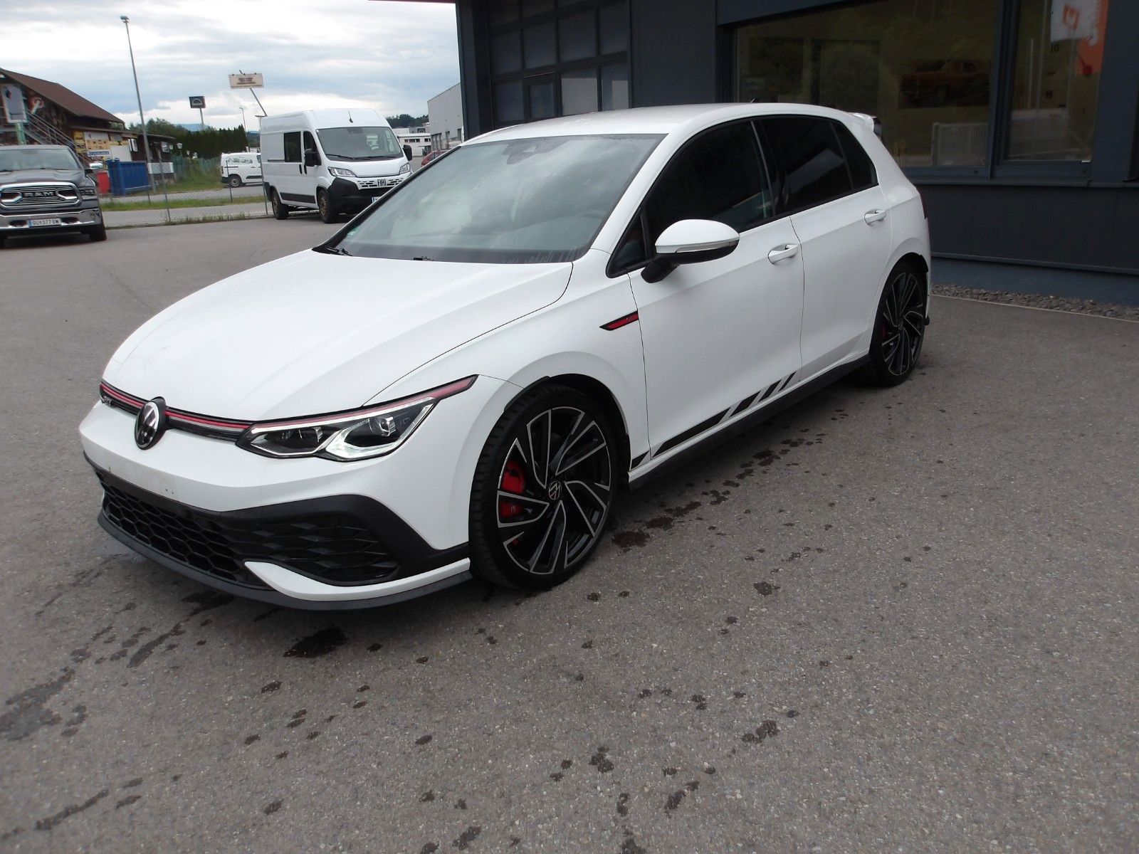 Volkswagen Golf VIII Lim. GTI Clubsport EXP € 22590.--