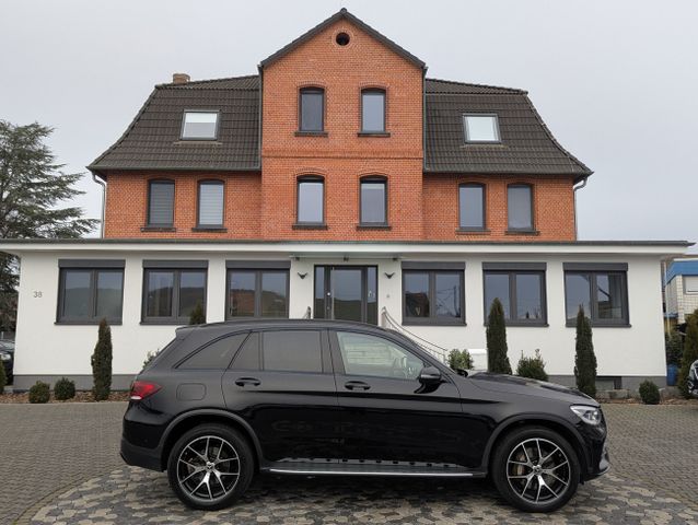 Mercedes-Benz GLC 300 4M AMG Night Pano Memo LED AHK HUD CAM 