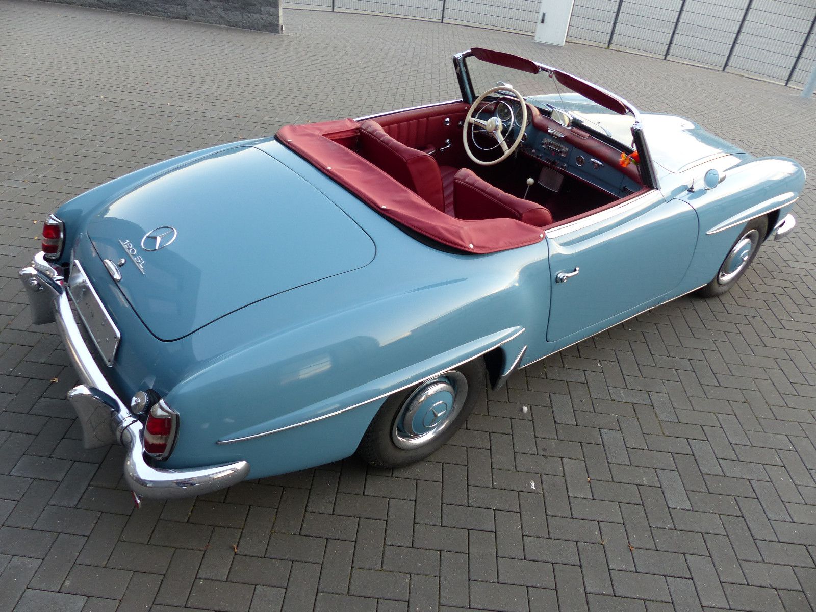 Fahrzeugabbildung Mercedes-Benz 190 SL