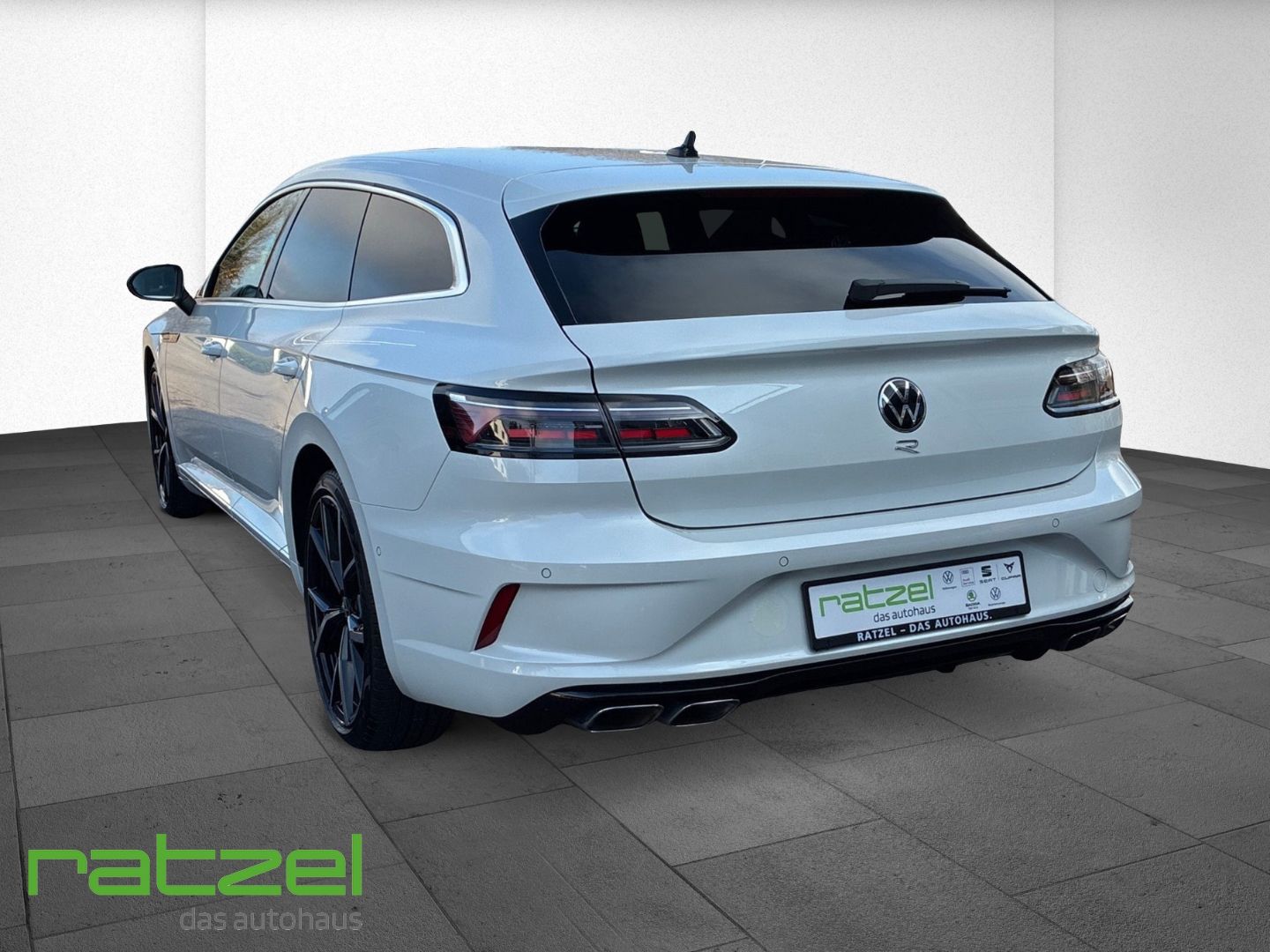 Fahrzeugabbildung Volkswagen Arteon Shooting Brake 2.0 TSI R 4Motion Panodach