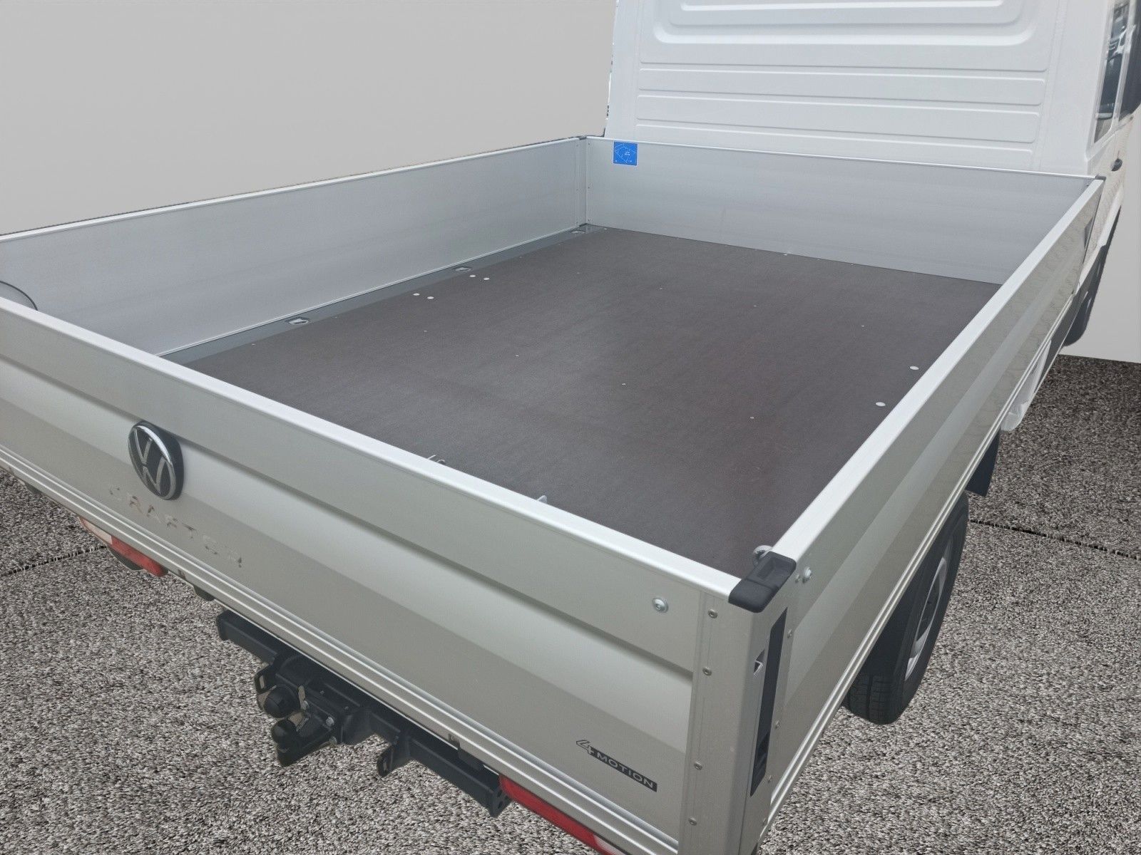 Fahrzeugabbildung Volkswagen Crafter 35 TDI 4MOTION Aut *7Sitze*DIFF*AHZV*RFK