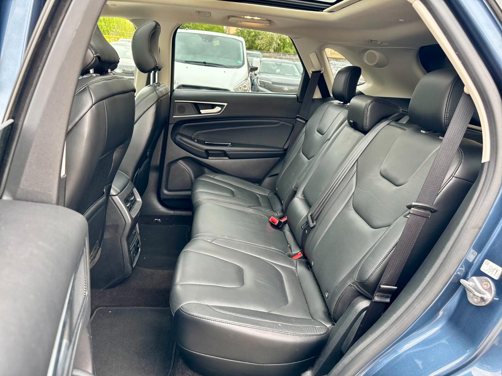 Ford Edge 2.0 TDCI Titanium 4x4 Auto./PANO/ACC/LEDER/