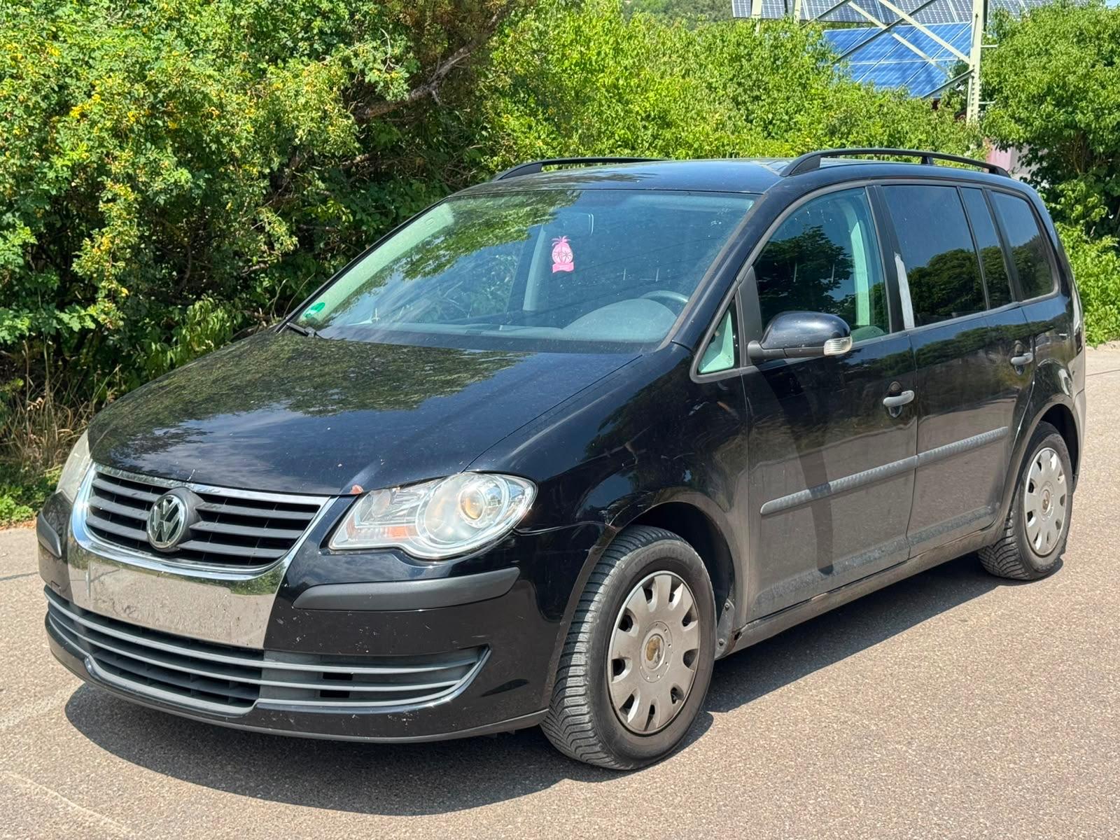 Volkswagen Touran Conceptline/KLIMA/EURO5/7-SITZER/TÜV/XENO