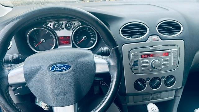 Ford Focus 2009 — photo 6