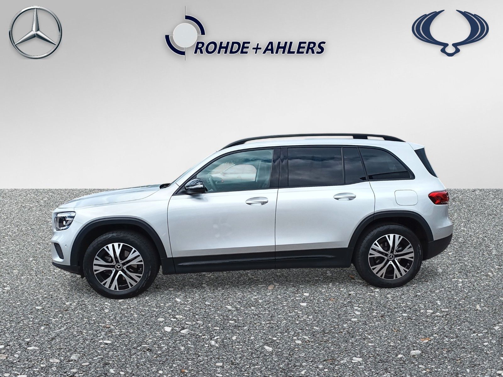 Fahrzeugabbildung Mercedes-Benz GLB 200+DISTRONICPLUS+PANO+AHK+SH+NIGHTPAKET++++