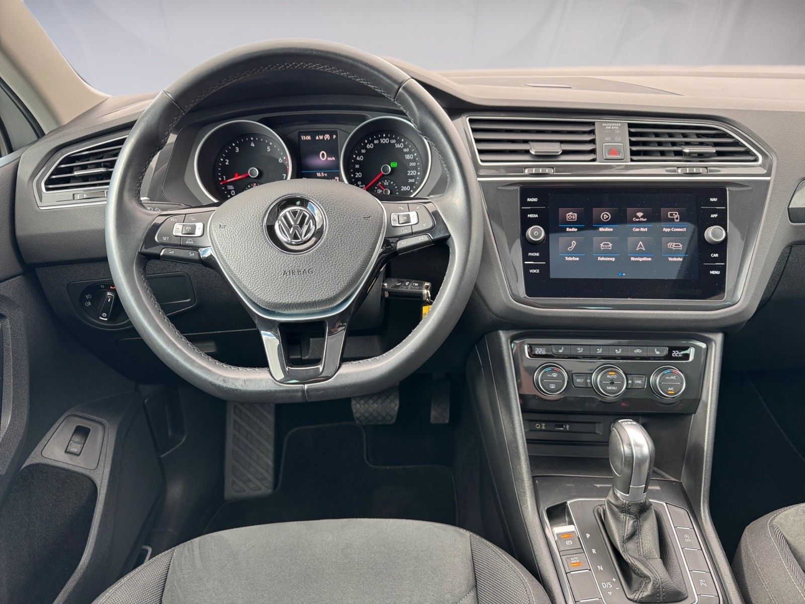 Fahrzeugabbildung Volkswagen Tiguan Highline 2.0 TSI 4Motion