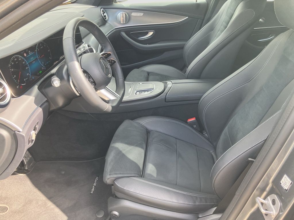 Fahrzeugabbildung Mercedes-Benz E 220 d T-Modell AMG LINE*NightPaket*PanoDach