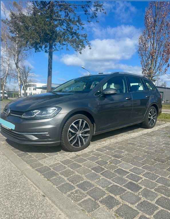 Image of Volkswagen Golf