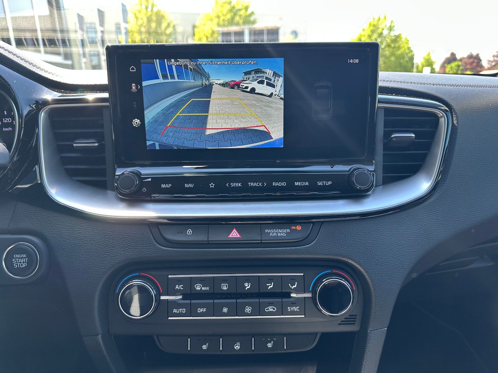 Fahrzeugabbildung Kia Ceed 1.5 T-GDI 48V DCT Ultimate Ed. Style JBL