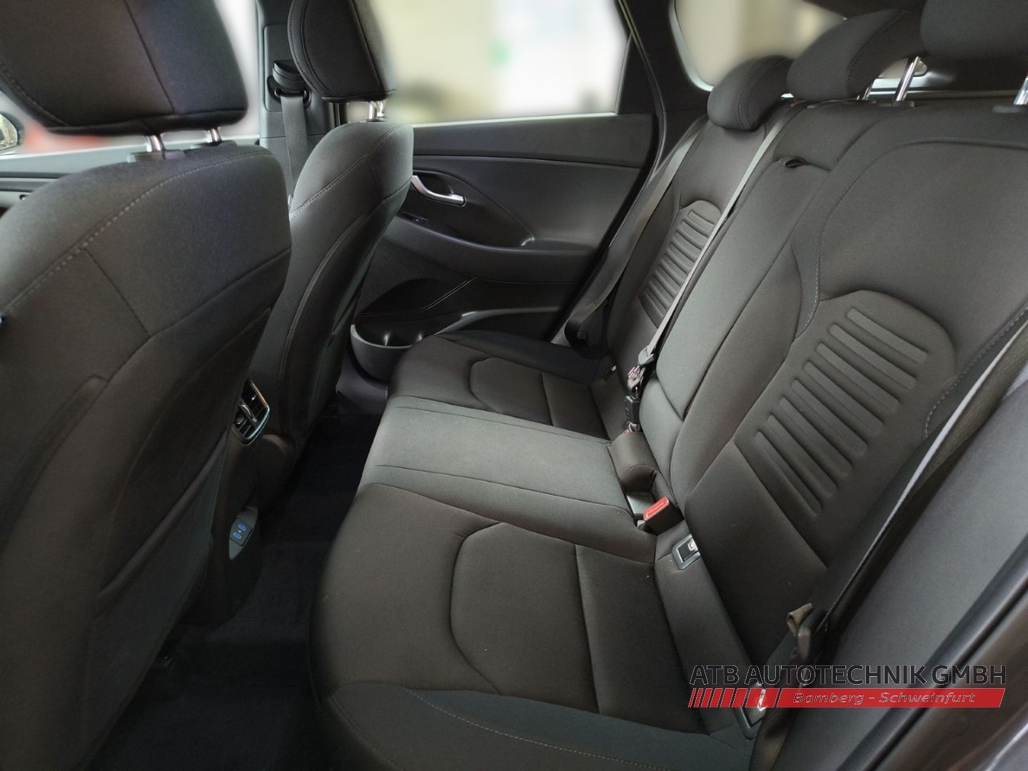 Fahrzeugabbildung Hyundai i30 Kombi 1.5 T-GDi Advantage 48V DCT El. Panoda