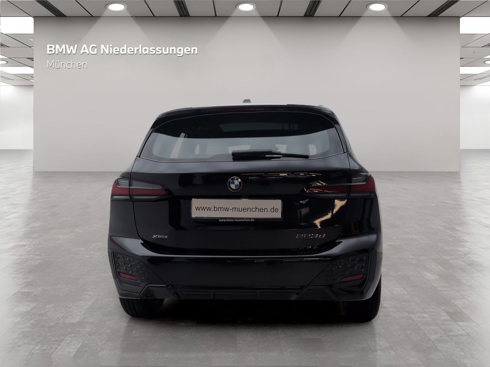 BMW 223 Active Tourer - Bild 8