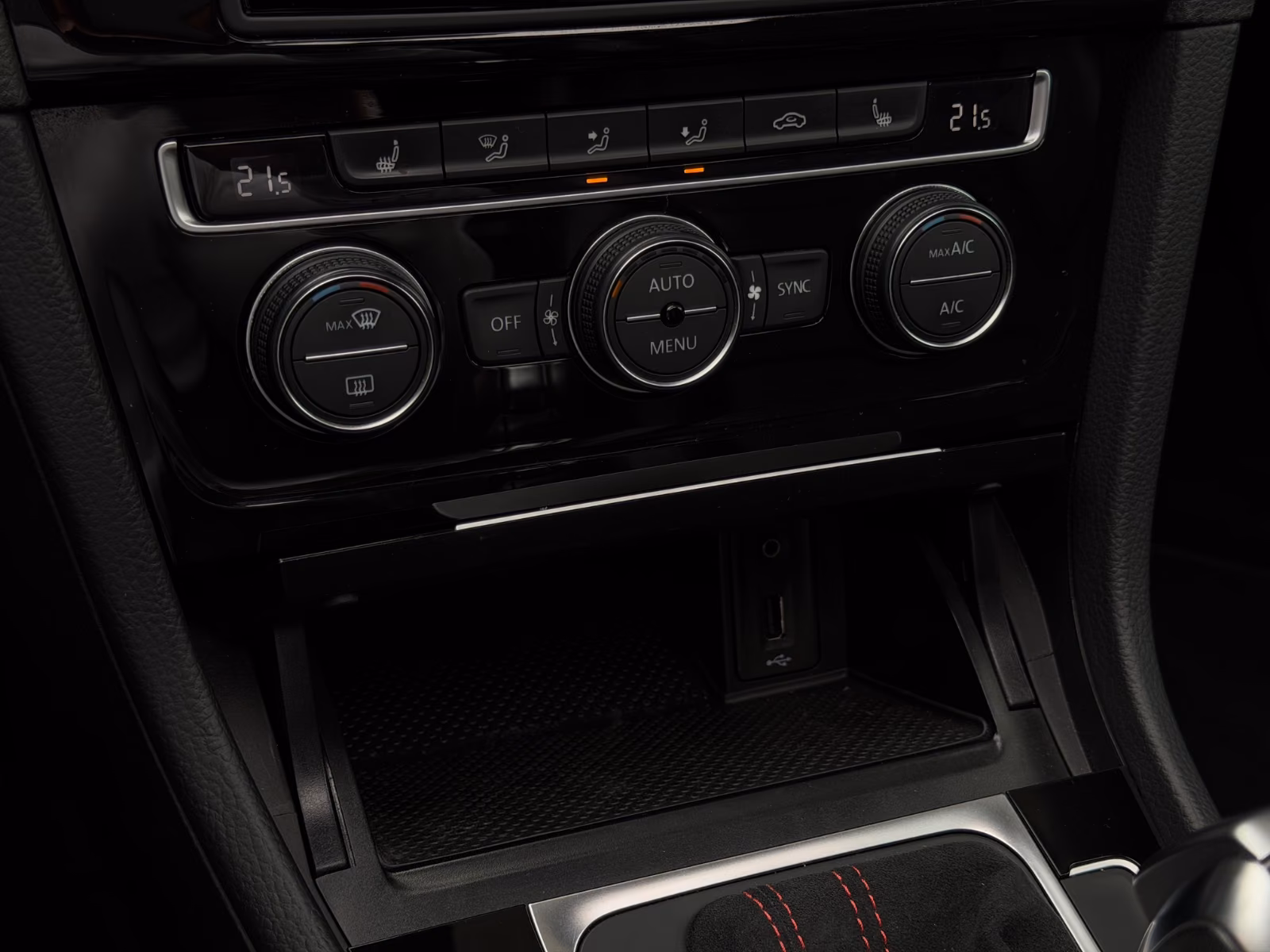 Volkswagen Golf VII Lim. GTI Clubsport*DYNAUDIO*PANO*LEDER*