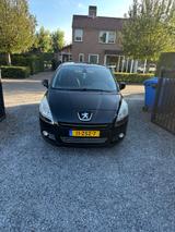 Peugeot 5008 1.6 Access HDi FAP 115 Access - Peugeot 5008: Access