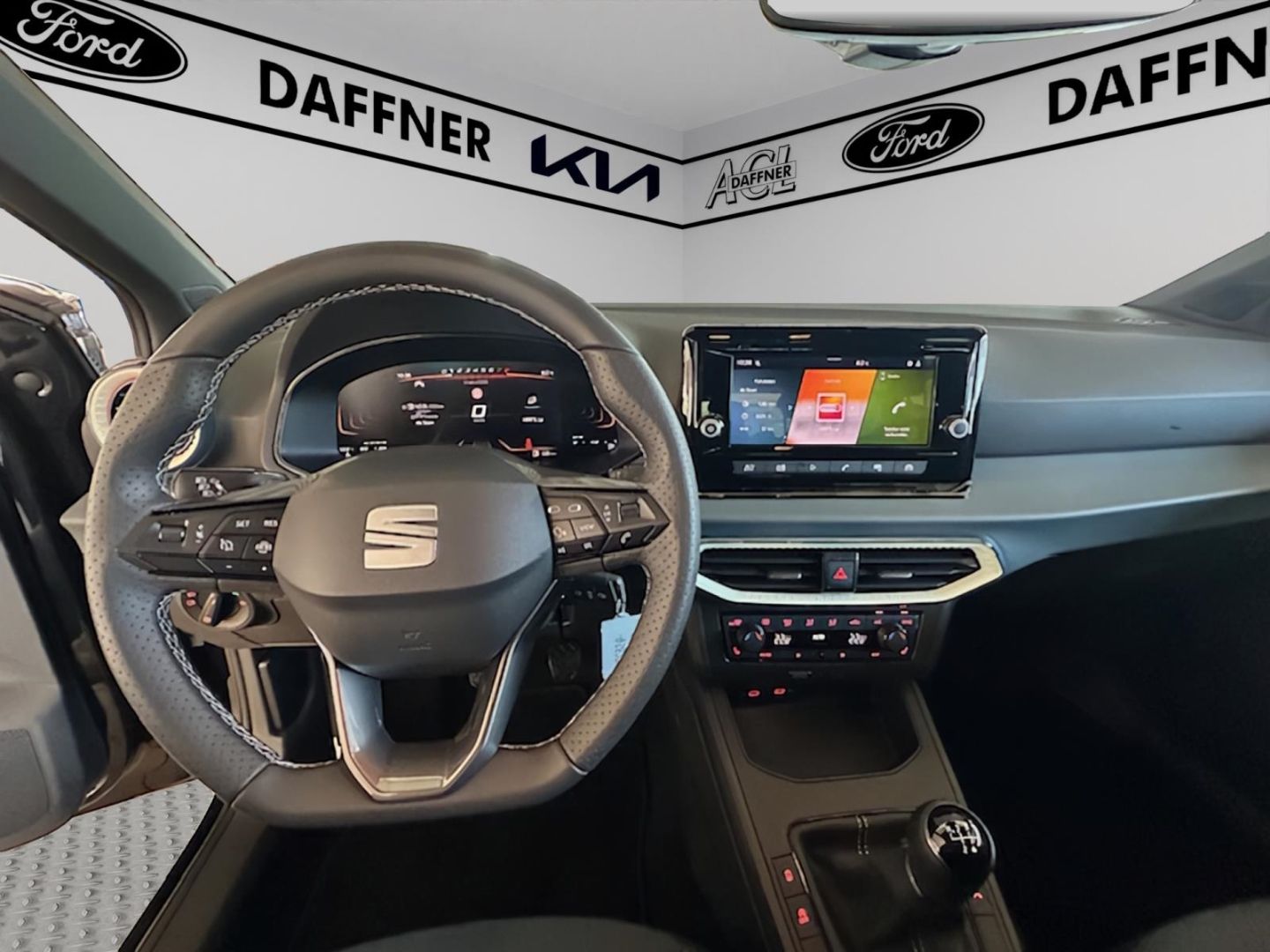 Fahrzeugabbildung SEAT Ibiza 1.0 MPI 59 kW Style LED Kamera PDC SHZ