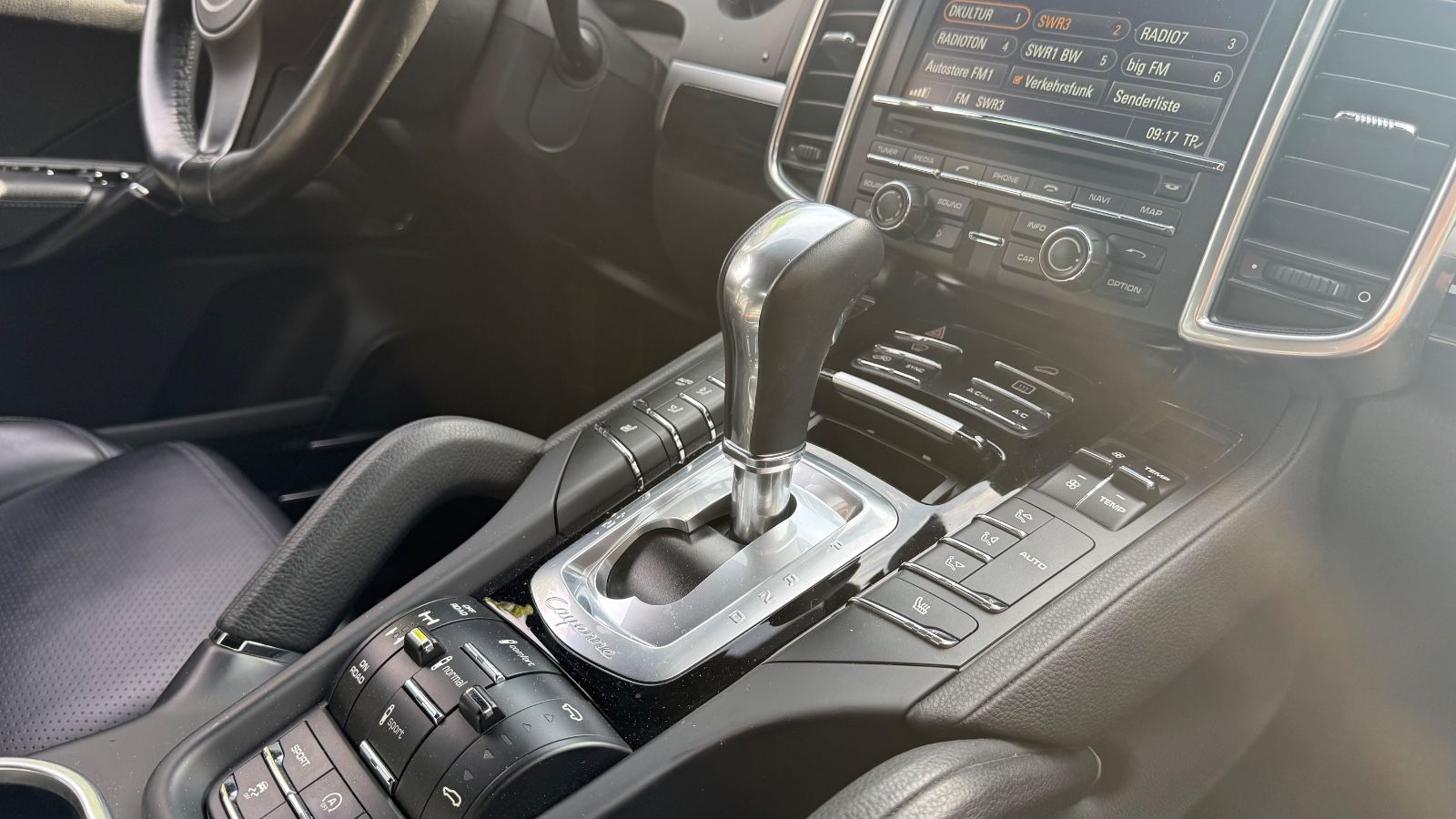 Porsche Cayenne Diesel Platinum|1.HAND|XEN|SHZ|NAVI|AHK foto 15