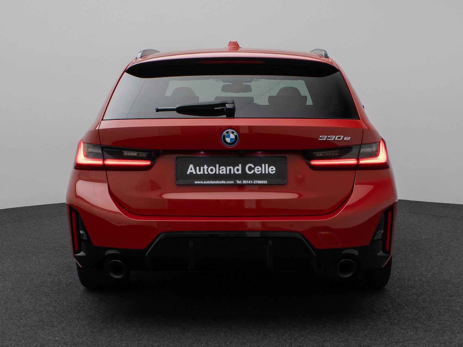 Fahrzeugabbildung BMW 330e M Sport Pro Panorama Kamera HUD H/K Komfort