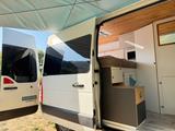 Renault DIY Campervan für Aktivurlauber  - Heckgarage Wohnmobil oder -wagen Kastenwagen