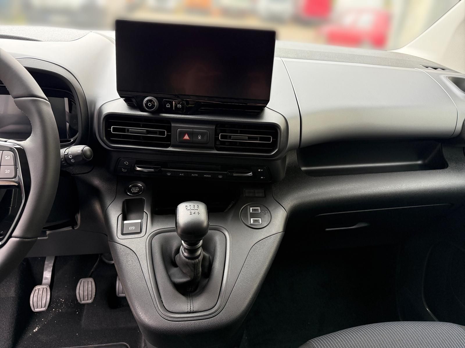 Fahrzeugabbildung Fiat Doblo L2 Kombi 102 MT6