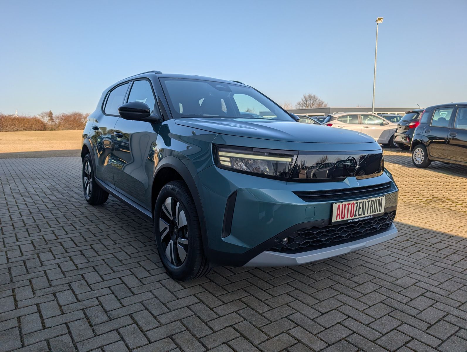 Fahrzeugabbildung Opel Frontera GS 1.2 Hybrid 145PS Automatik 7-SITZE