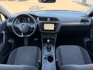 Volkswagen Tiguan Allspace - 11
