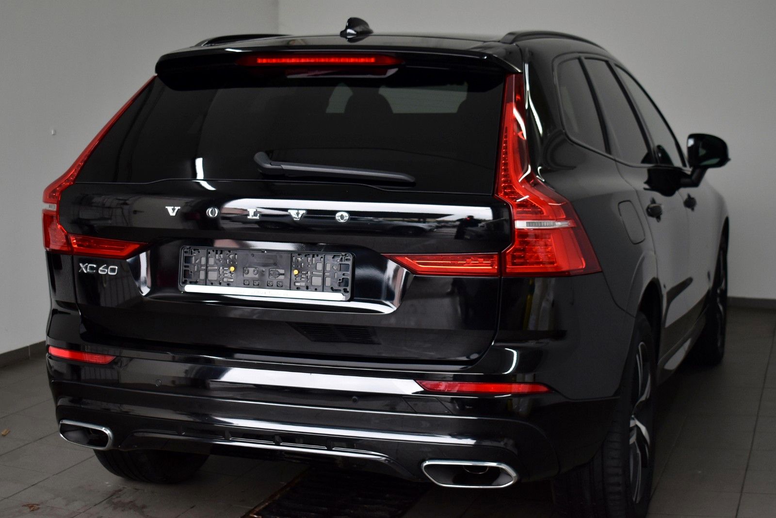 Fahrzeugabbildung Volvo XC60 R Design Leder,Navi,LED,Kamera,SH,AppleCar