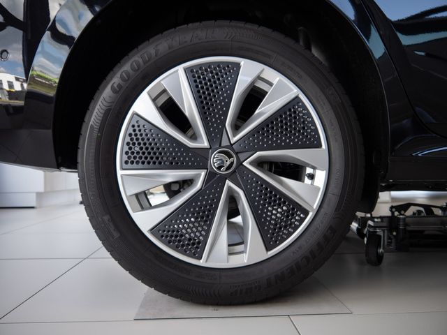 Kamiq 1.5 TSI Selection SHZ KAMERA NAVI ACC PANO