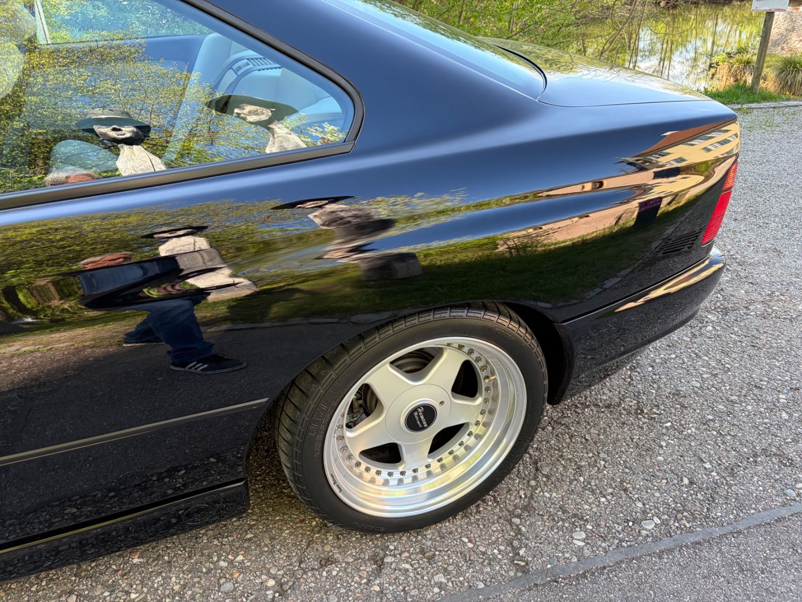 BMW 850 11